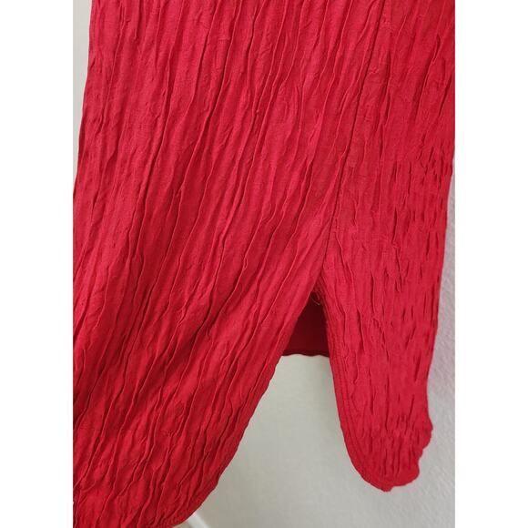 Vintage California Dynasty Red Crinkle Material Nightgown Large Lightweight Soft - Picture 4 of 5